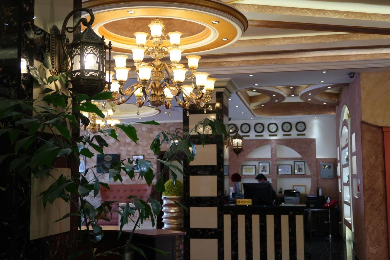 Boulevard Palace Hotel Monrovia Esterno foto