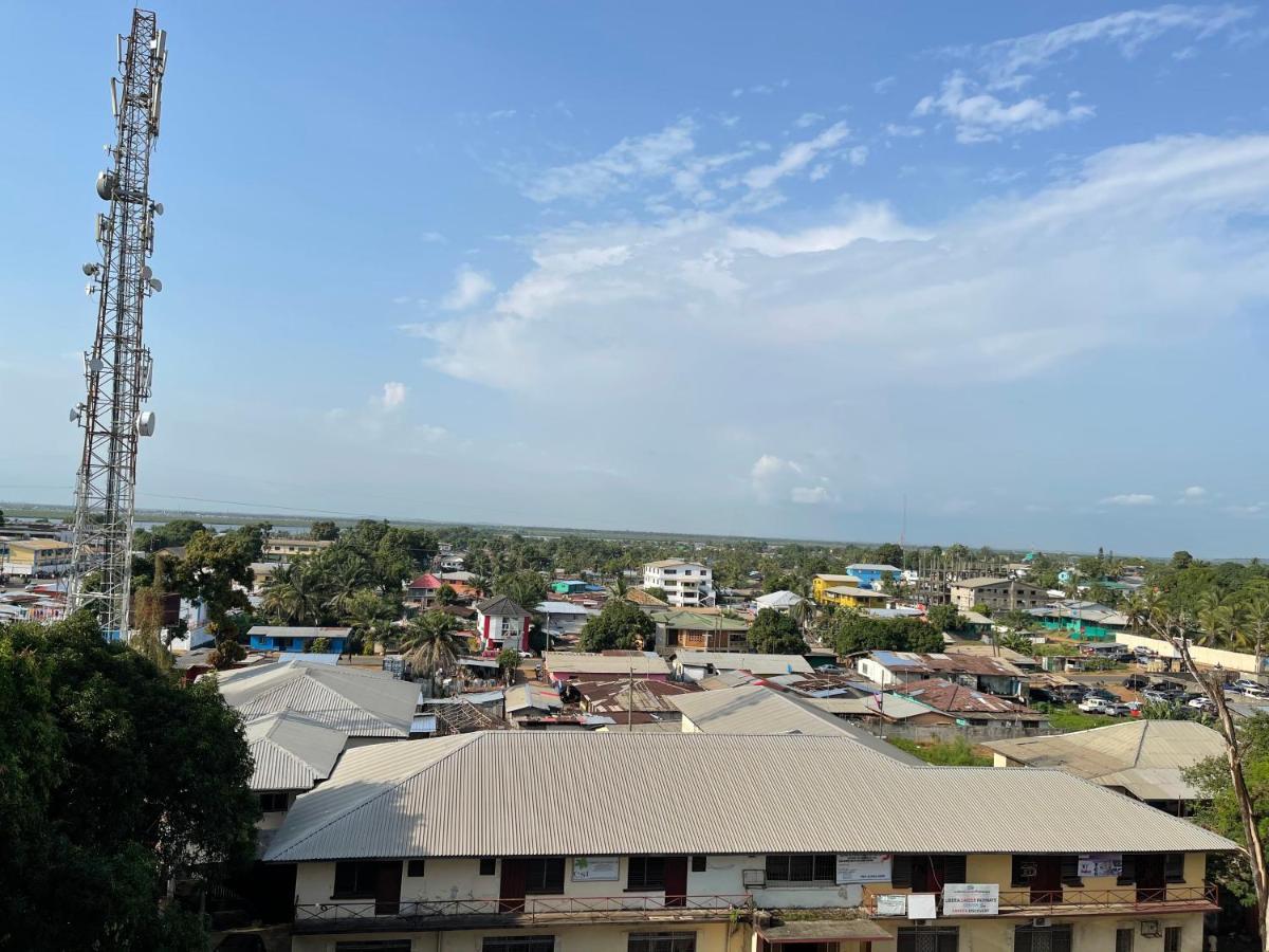 Boulevard Palace Hotel Monrovia Esterno foto