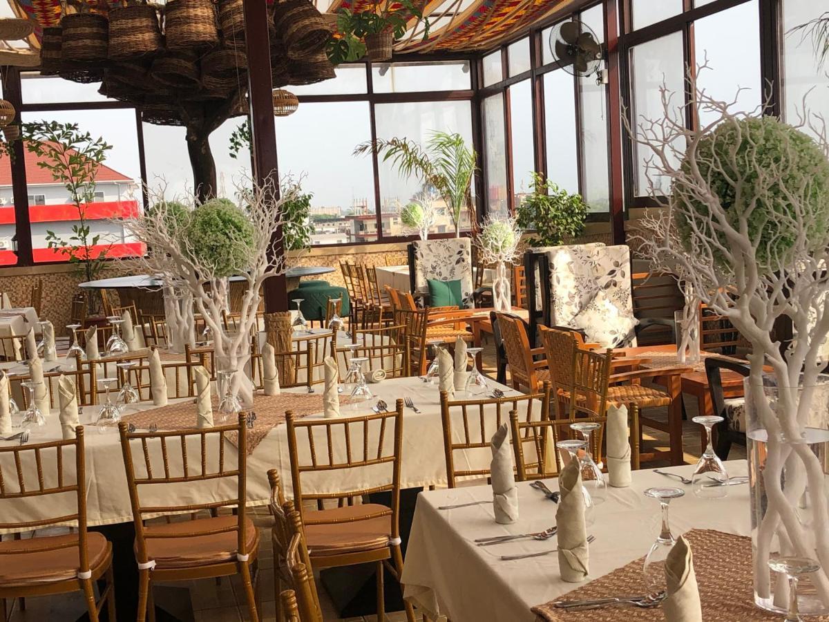 Boulevard Palace Hotel Monrovia Esterno foto
