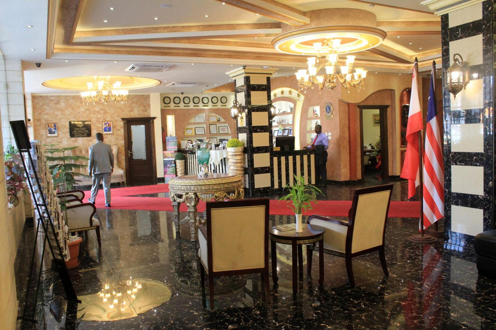 Boulevard Palace Hotel Monrovia Esterno foto